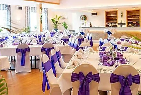 Restaurant Bergeshoehe 호텔 Mettingen (North Rhine-Westphalia)
