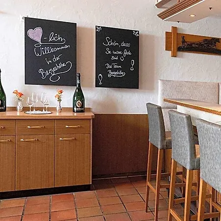Restaurant Bergeshoehe 호텔